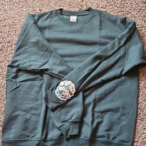 Hanes Green Crewneck Jesus Sweatshirt with Patches, size L.